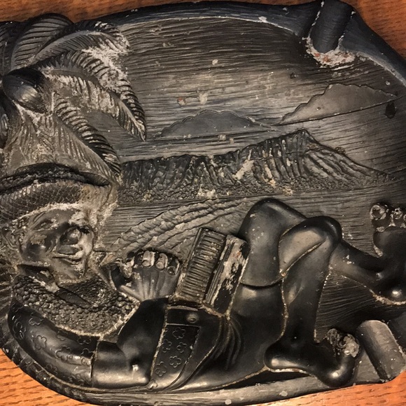 Hawaii Ashtray Mid Century Volcanic Ash - Picture 2 of 6